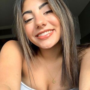 Meet your Posher, Ally